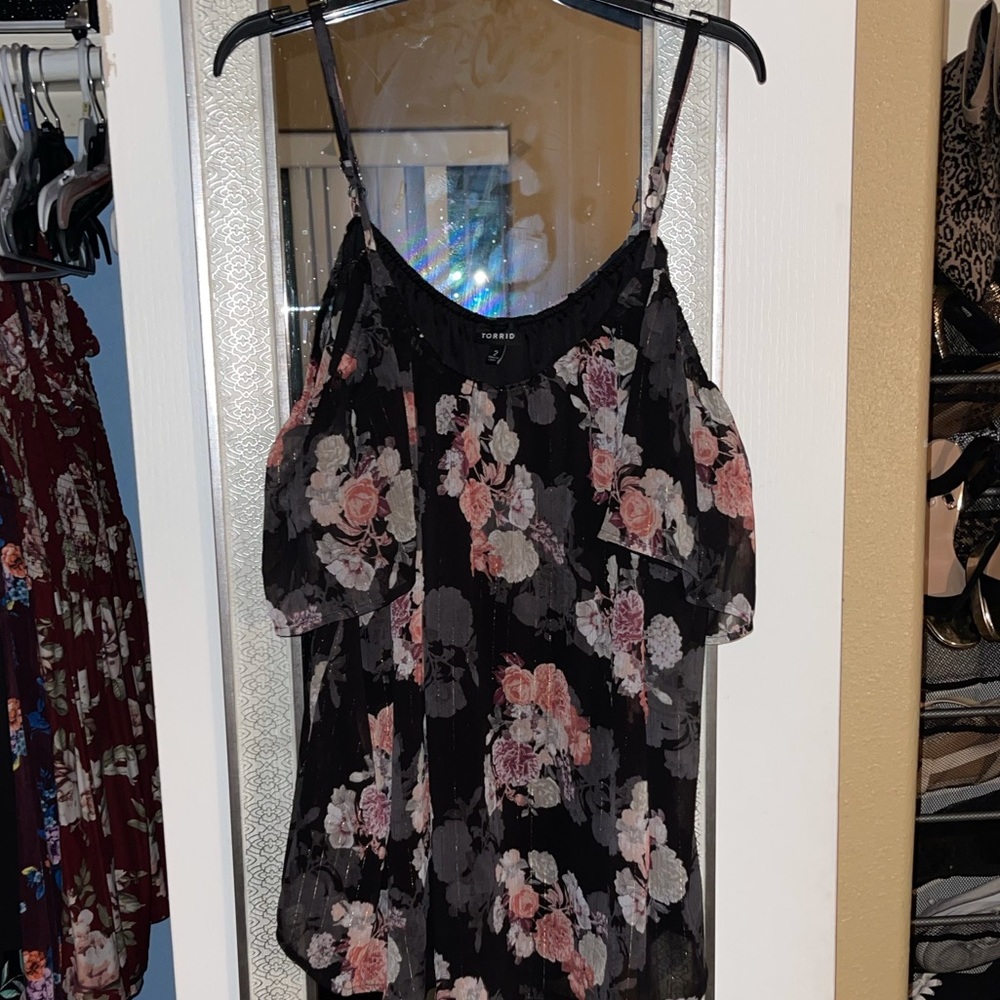 Torrid off the shoulder floral top